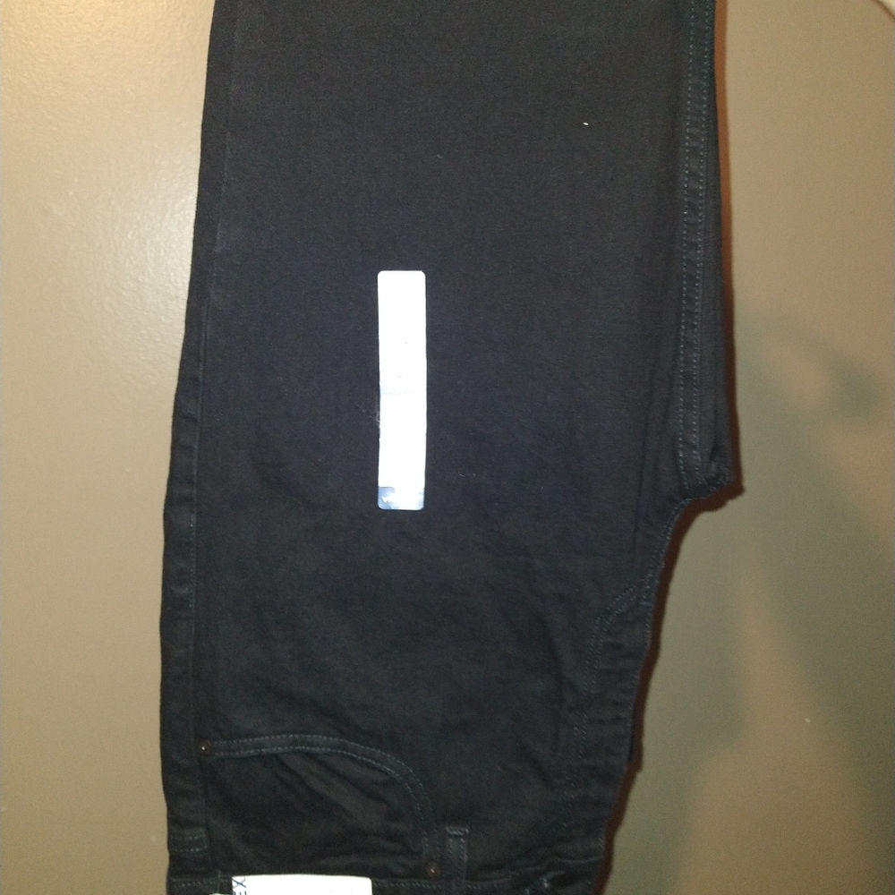 Clothes - Picture 10 of 16